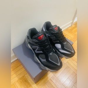 New Balance 9060 - AUTHENTIC - Black Castlerock Grey